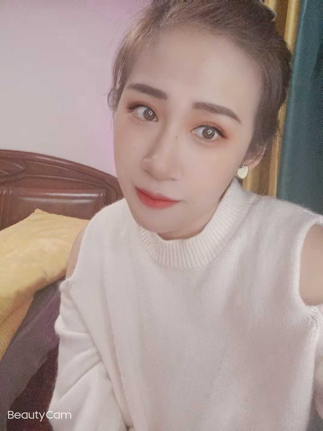 拱墅草莓自聊，美丽动人